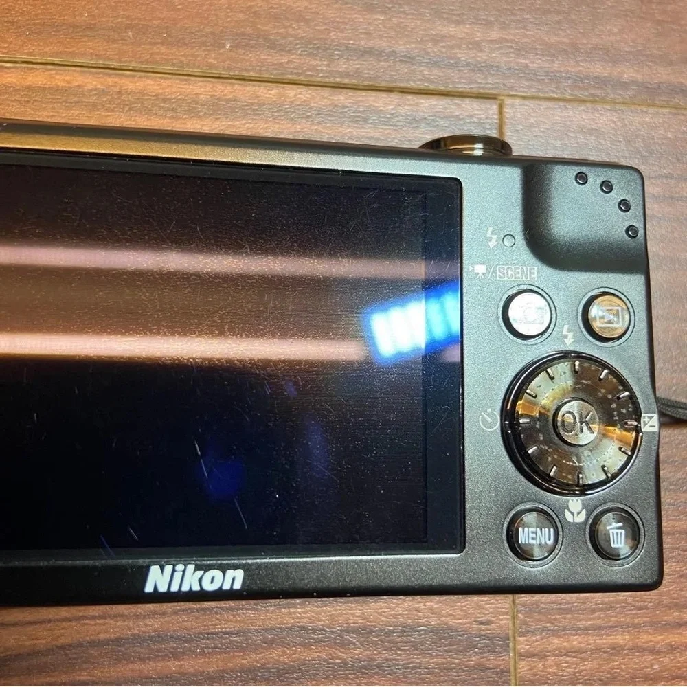 Nikon compact coolpix
